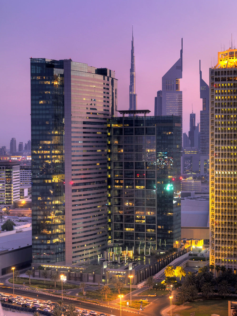 جميرا ليفنج بالمركز التجاري العالمي 5*